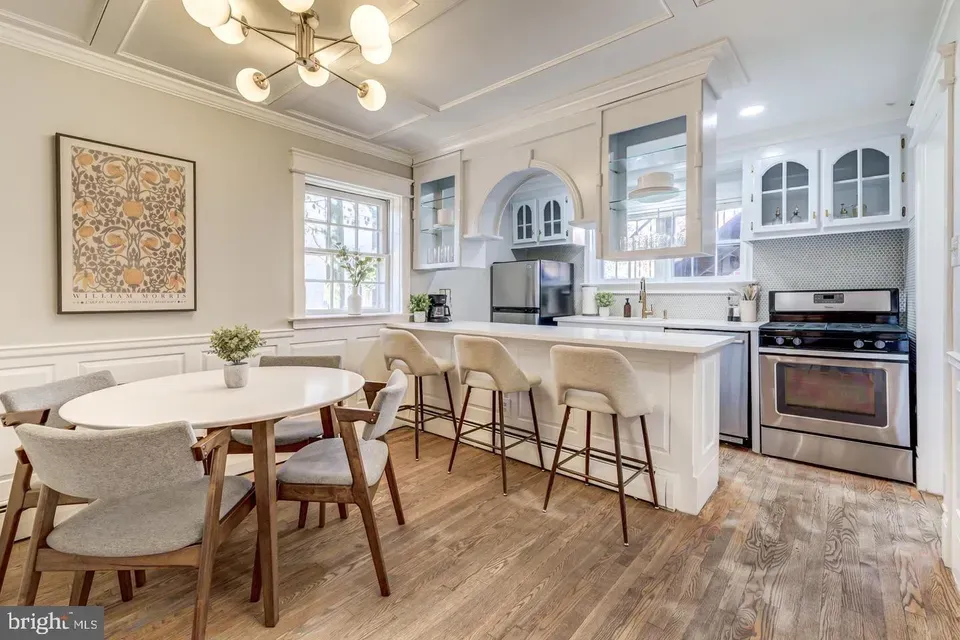 1 Bed 1 Bath Classic Historic Era Home in Alexandria, VA