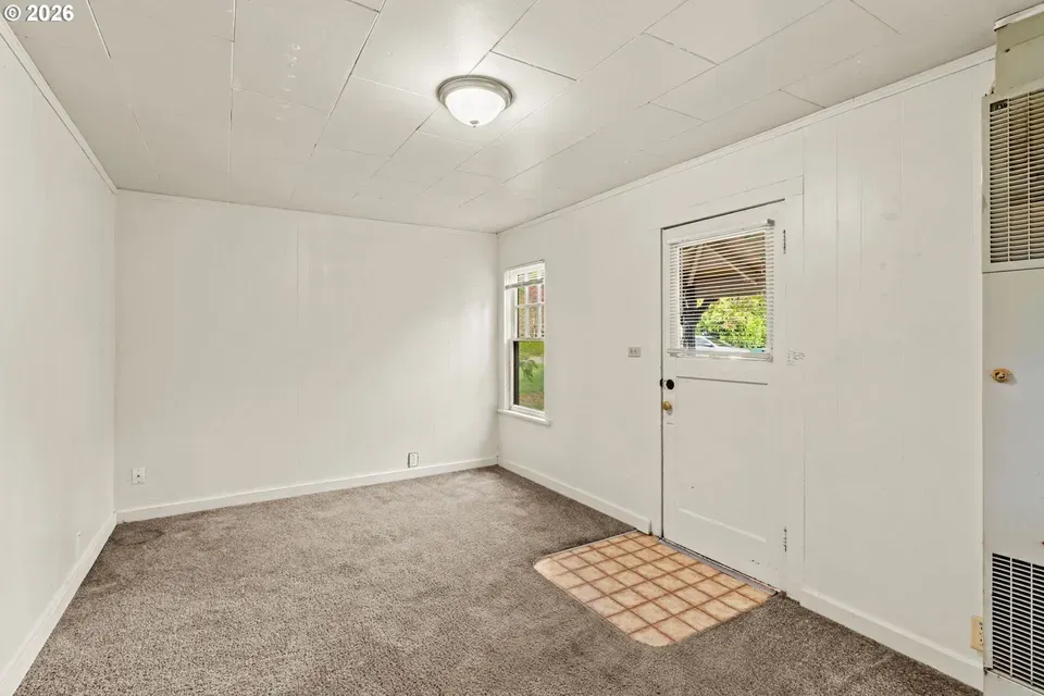 1 Bed 1 Bath Classic Historic Era Home in Corvallis, OR - 5