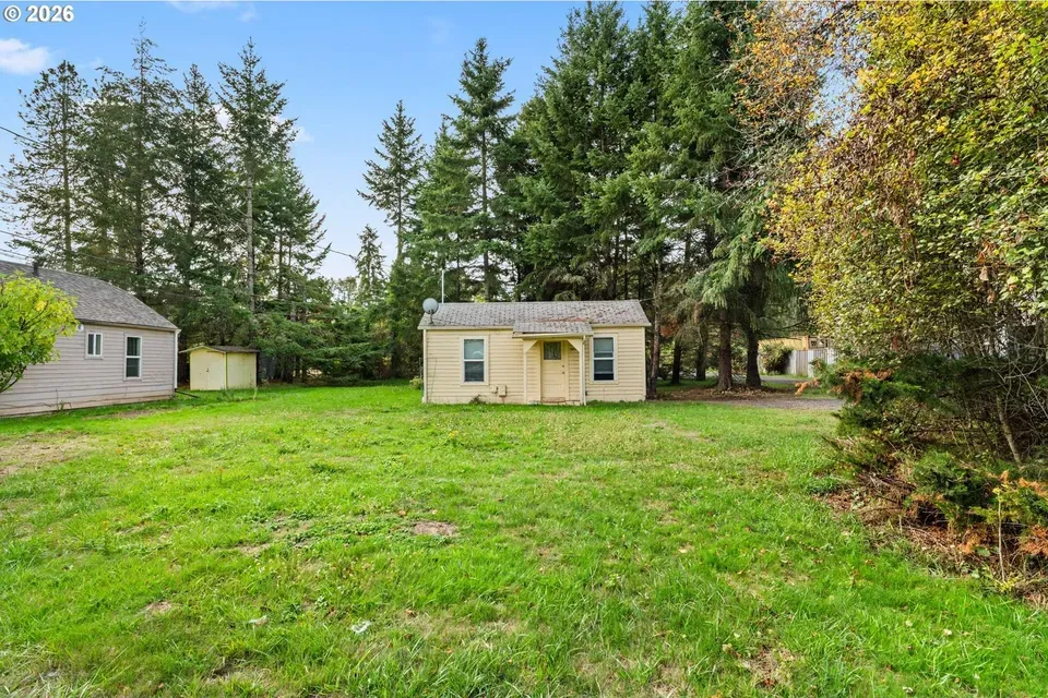 1 Bed 1 Bath Classic Historic Era Home in Corvallis, OR - 5