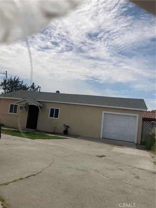 1 Bed 1 Bath Classic Historic Era Home in Fontana, CA - 2