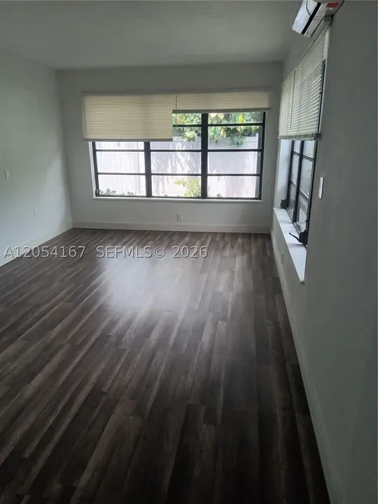 1 Bed 1 Bath Classic Historic Era Home in Hollywood, FL - 1