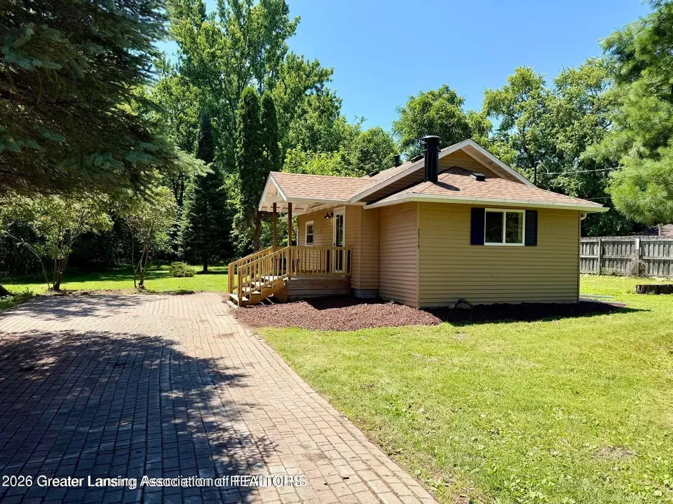 1 Bed 1 Bath Classic Historic Era Home in Lansing, MI - 1