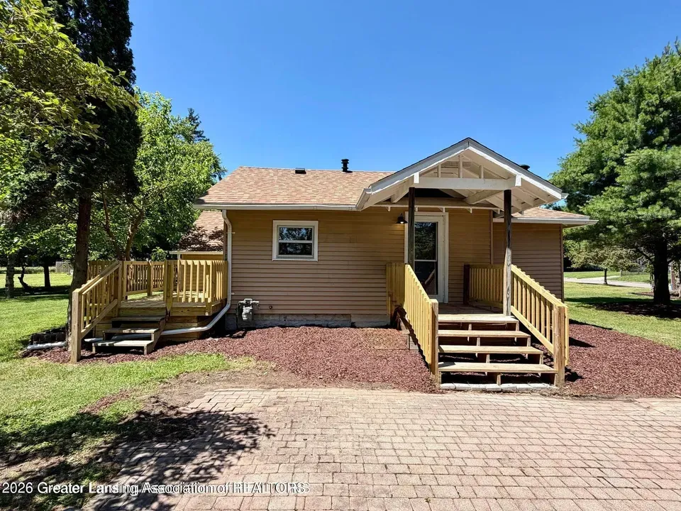 1 Bed 1 Bath Classic Historic Era Home in Lansing, MI - 5