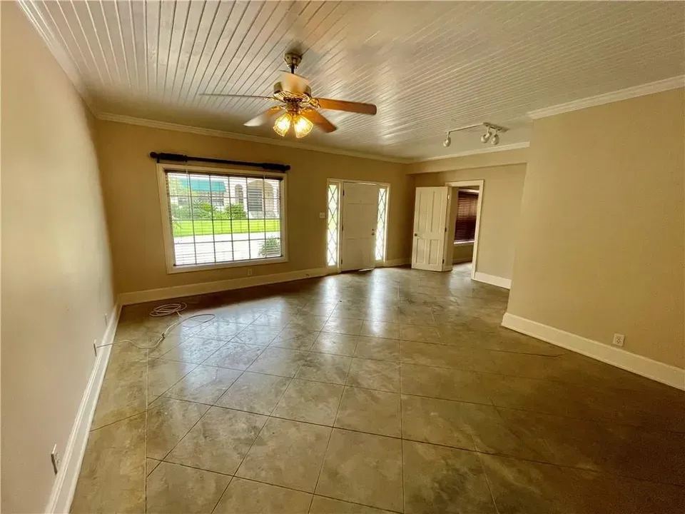 1 Bed 1 Bath Classic Historic Era Home in Mobile, AL - 2