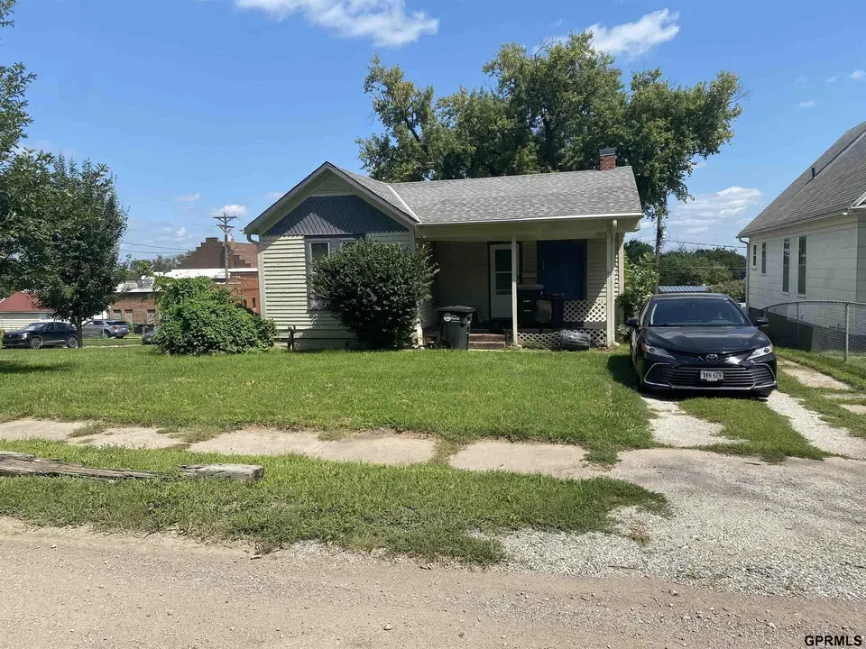 1 Bed 1 Bath Classic Historic Era Home in Omaha, NE