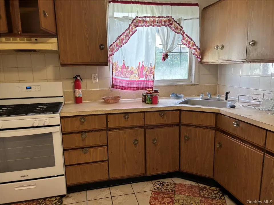 1 Bed 1 Bath Classic Historic Era Home in Queens, NY - 5