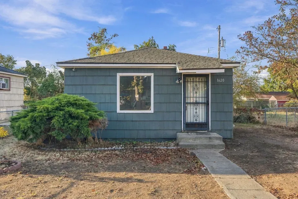 1 Bed 1 Bath Classic Historic Era Home in Spokane, WA