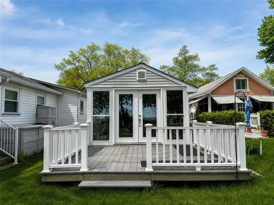 1 Bed 1 Bath Classic Historic Era Home in Warwick, RI - 2