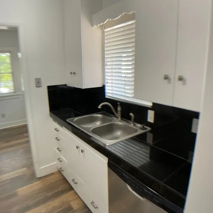1 Bed 1 Bath Contemporary High-Rise Condo in Boise, ID - 5