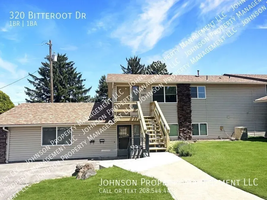 1 Bed 1 Bath Contemporary High-Rise Condo in Boise, ID