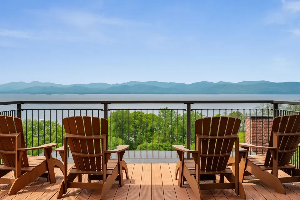 1 Bed 1 Bath Contemporary High-Rise Condo in Burlington, VT - 3