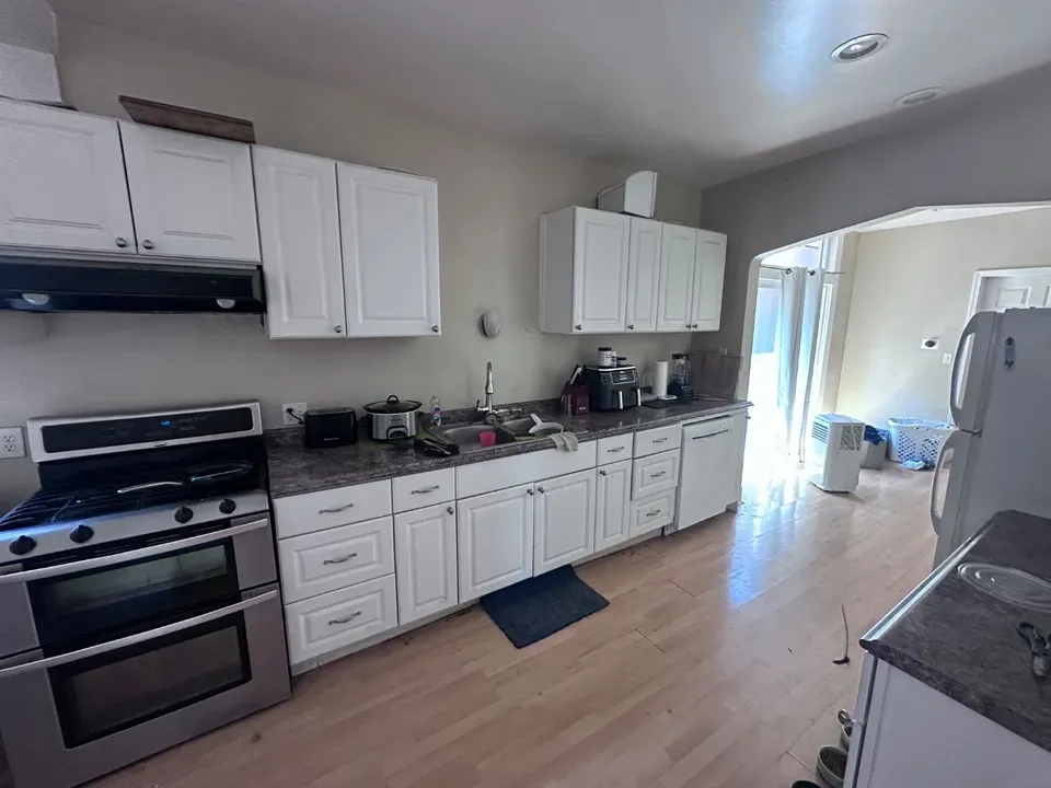 1 Bed 1 Bath Contemporary High-Rise Condo in Coeur d Alene, ID - 2