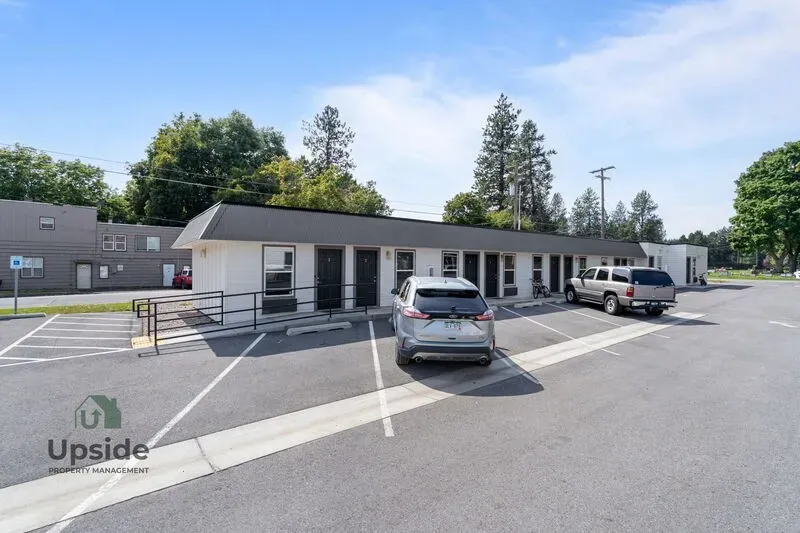 1 Bed 1 Bath Contemporary High-Rise Condo in Coeur d Alene, ID - 2