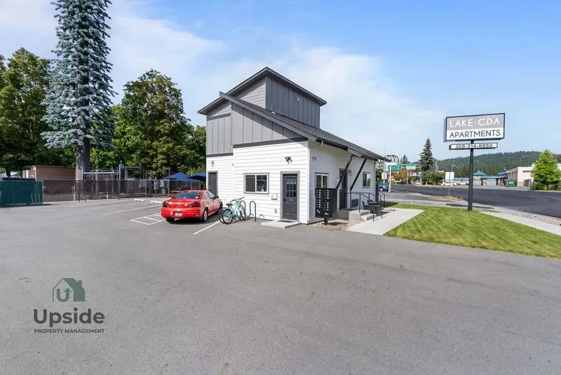 1 Bed 1 Bath Contemporary High-Rise Condo in Coeur d Alene, ID - 3