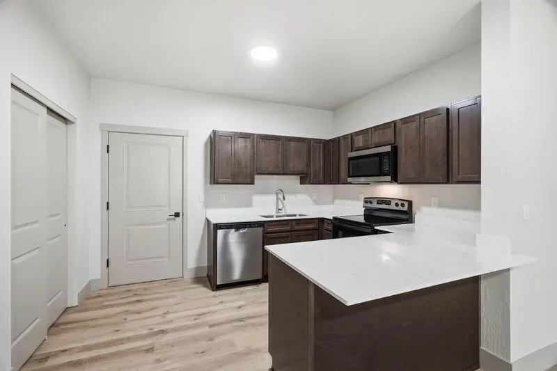 1 Bed 1 Bath Contemporary High-Rise Condo in Coeur d Alene, ID - 3