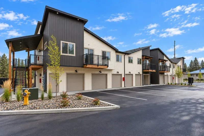 1 Bed 1 Bath Contemporary High-Rise Condo in Coeur d Alene, ID - 1