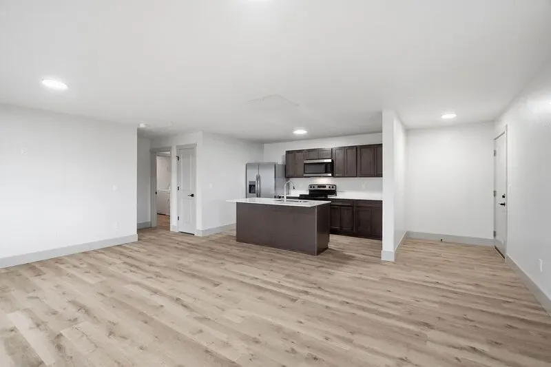 1 Bed 1 Bath Contemporary High-Rise Condo in Coeur d Alene, ID - 4