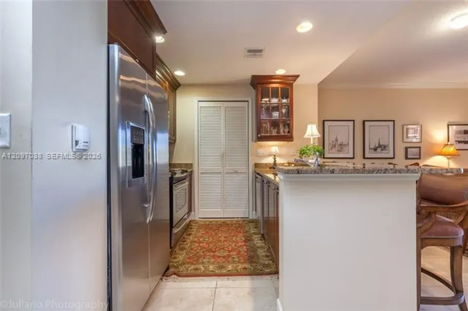 1 Bed 1 Bath Contemporary High-Rise Condo in Coral Gables, FL - 1
