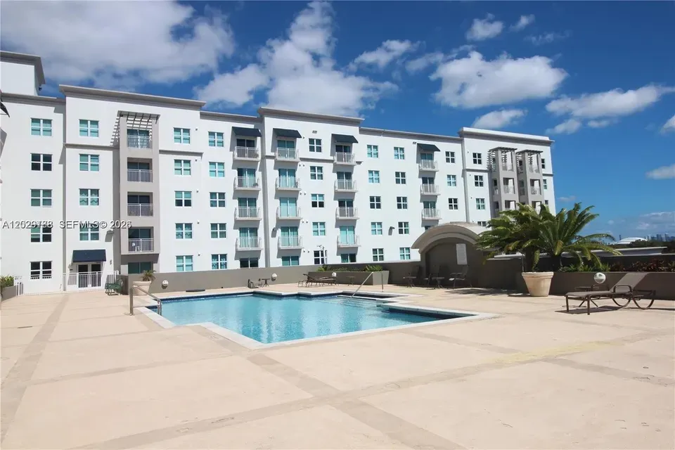 1 Bed 1 Bath Contemporary High-Rise Condo in Coral Gables, FL - 3