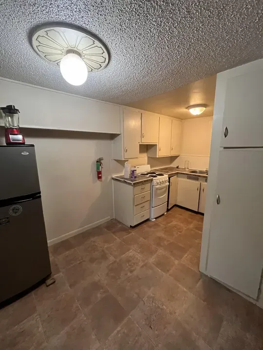 1 Bed 1 Bath Contemporary High-Rise Condo in Fairbanks, AK - 3