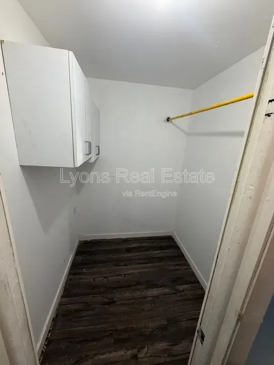 1 Bed 1 Bath Contemporary High-Rise Condo in Fort Myers, FL - 4