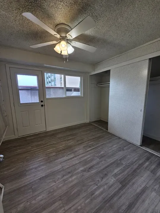 1 Bed 1 Bath Contemporary High-Rise Condo in Honolulu, HI - 3