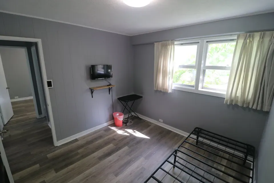 1 Bed 1 Bath Contemporary High-Rise Condo in Honolulu, HI - 5