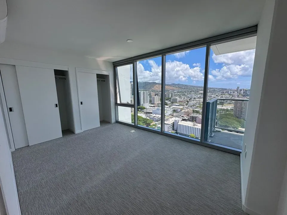 1 Bed 1 Bath Contemporary High-Rise Condo in Honolulu, HI - 5
