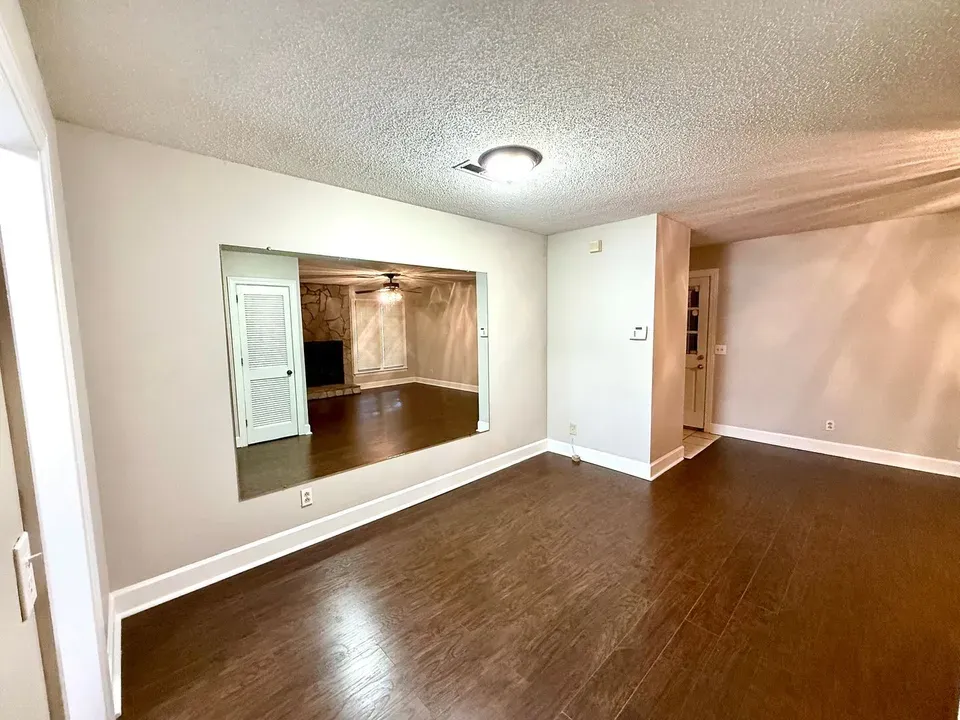 1 Bed 1 Bath Contemporary High-Rise Condo in Huntsville, AL - 2