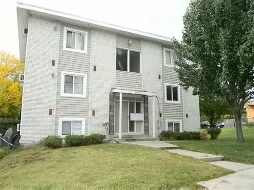 1 Bed 1 Bath Contemporary High-Rise Condo in Kansas City, KS - 1