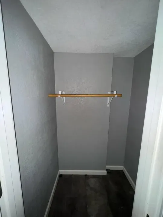 1 Bed 1 Bath Contemporary High-Rise Condo in Kansas City, KS - 3