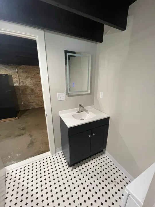 1 Bed 1 Bath Contemporary High-Rise Condo in Kansas City, KS - 2