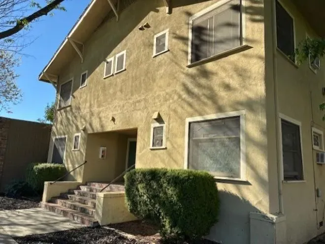 1 Bed 1 Bath Contemporary High-Rise Condo in Modesto, CA - 2