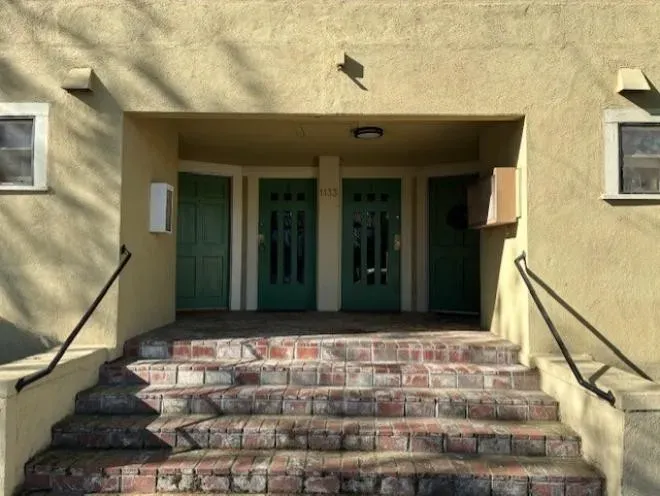 1 Bed 1 Bath Contemporary High-Rise Condo in Modesto, CA - 3