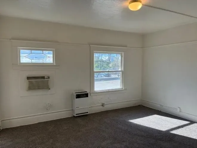 1 Bed 1 Bath Contemporary High-Rise Condo in Modesto, CA - 5
