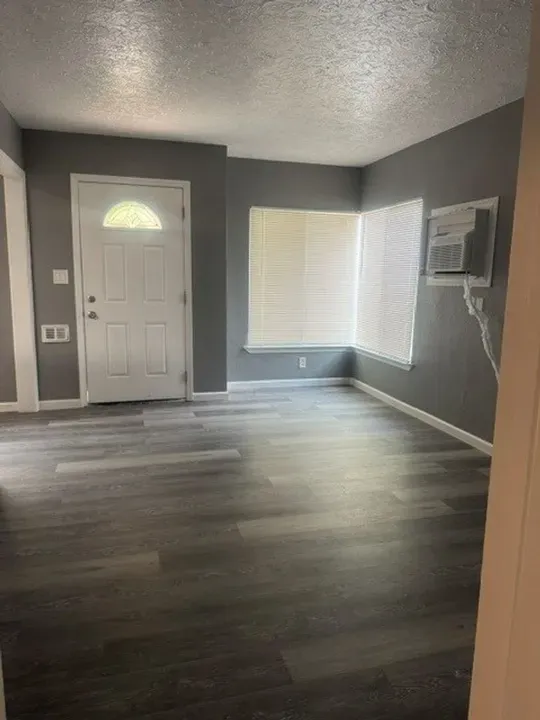 1 Bed 1 Bath Contemporary High-Rise Condo in Modesto, CA