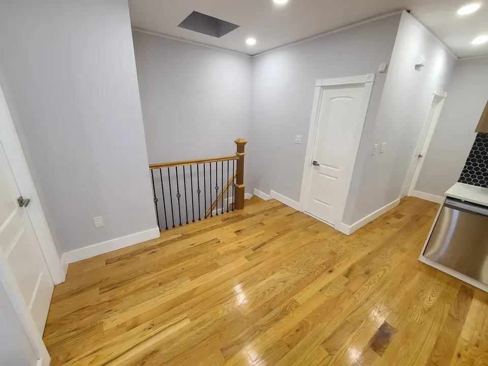1 Bed 1 Bath Contemporary High-Rise Condo in New York, NY - 5