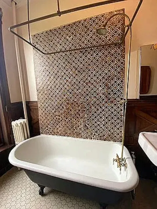 1 Bed 1 Bath Contemporary High-Rise Condo in New York, NY - 5