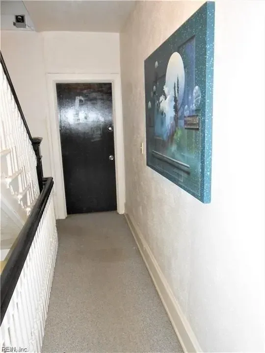 1 Bed 1 Bath Contemporary High-Rise Condo in Norfolk, VA - 4