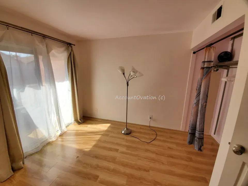 1 Bed 1 Bath Contemporary High-Rise Condo in Oxnard, CA - 3