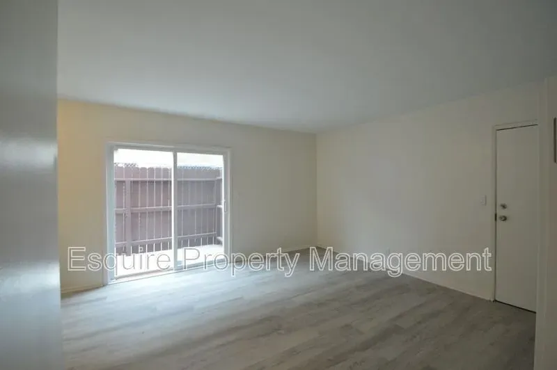 1 Bed 1 Bath Contemporary High-Rise Condo in Oxnard, CA - 5