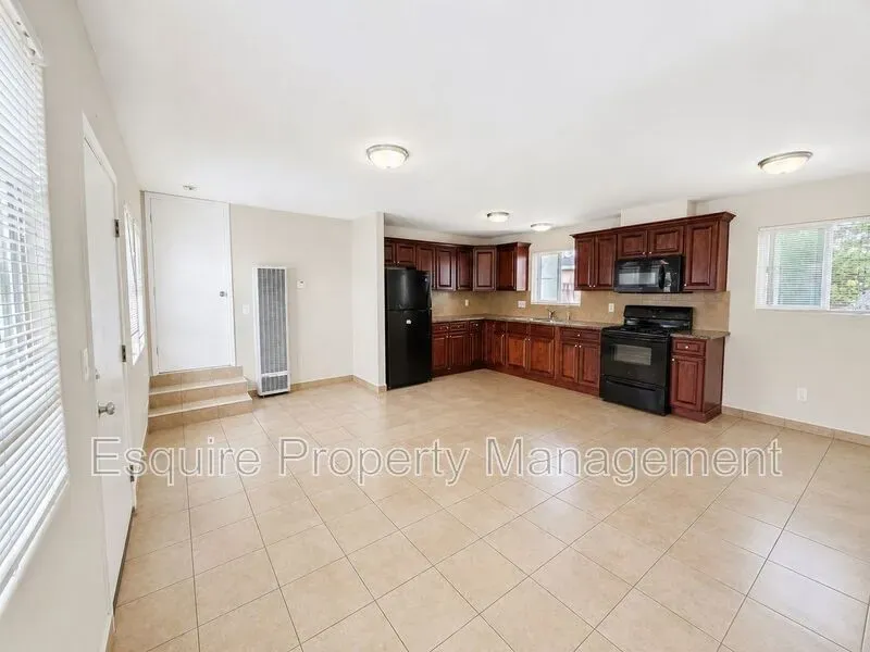 1 Bed 1 Bath Contemporary High-Rise Condo in Oxnard, CA - 2