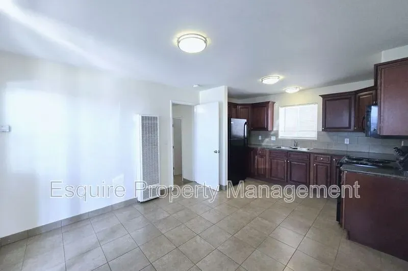 1 Bed 1 Bath Contemporary High-Rise Condo in Oxnard, CA - 2