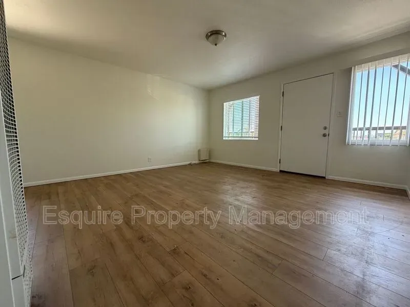 1 Bed 1 Bath Contemporary High-Rise Condo in Oxnard, CA - 5
