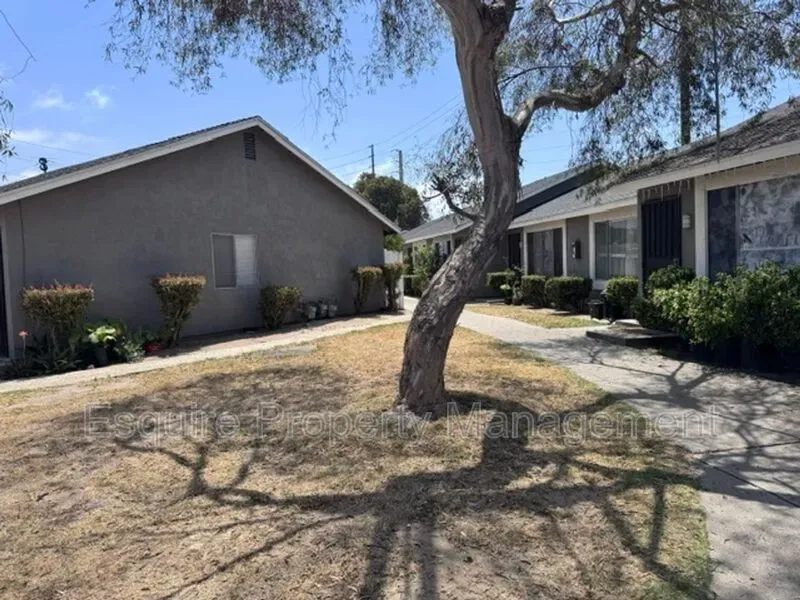 1 Bed 1 Bath Contemporary High-Rise Condo in Oxnard, CA