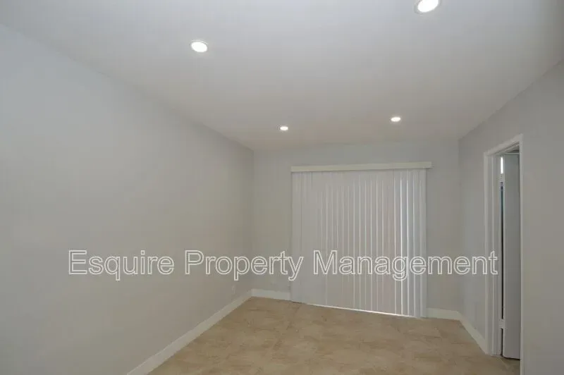 1 Bed 1 Bath Contemporary High-Rise Condo in Oxnard, CA - 5