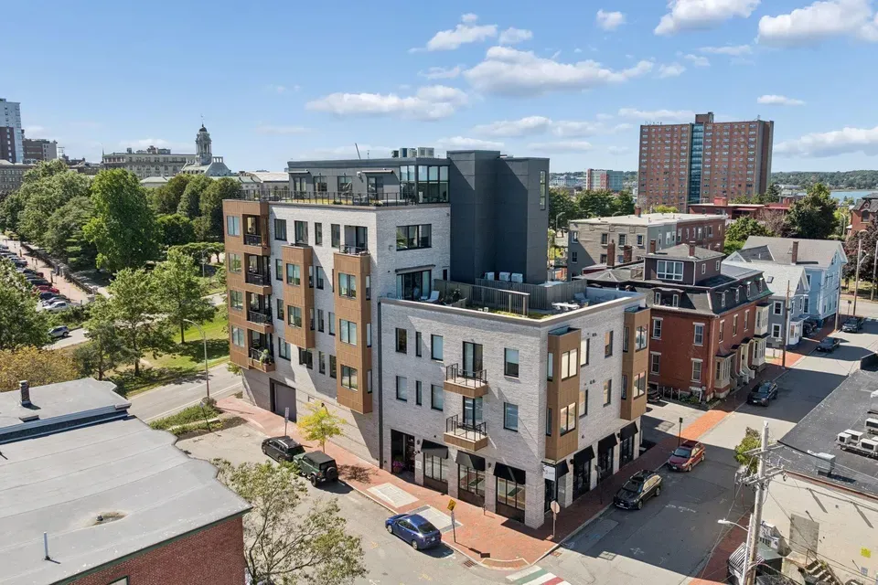 1 Bed 1 Bath Contemporary High-Rise Condo in Portland, ME