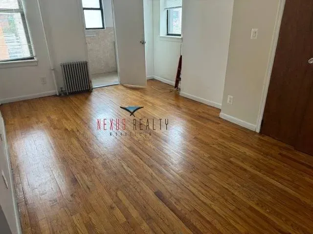 1 Bed 1 Bath Contemporary High-Rise Condo in Queens, NY - 5