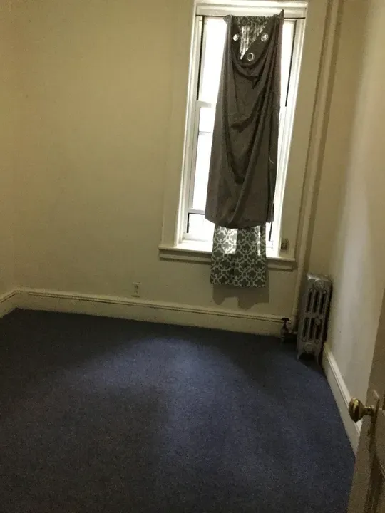 1 Bed 1 Bath Contemporary High-Rise Condo in Queens, NY - 5