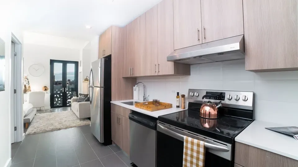 1 Bed 1 Bath Contemporary High-Rise Condo in Queens, NY - 2